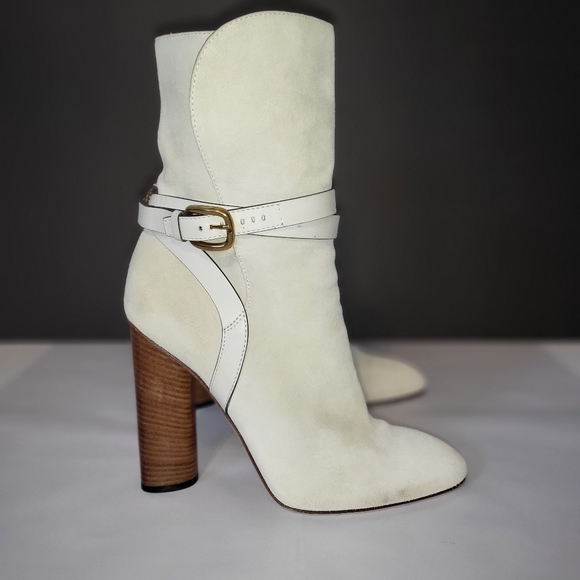 SOLD❤️🌼GUCCI Abigail Suede ankle Boots RARE & STUNNING - Picture 3 of 15